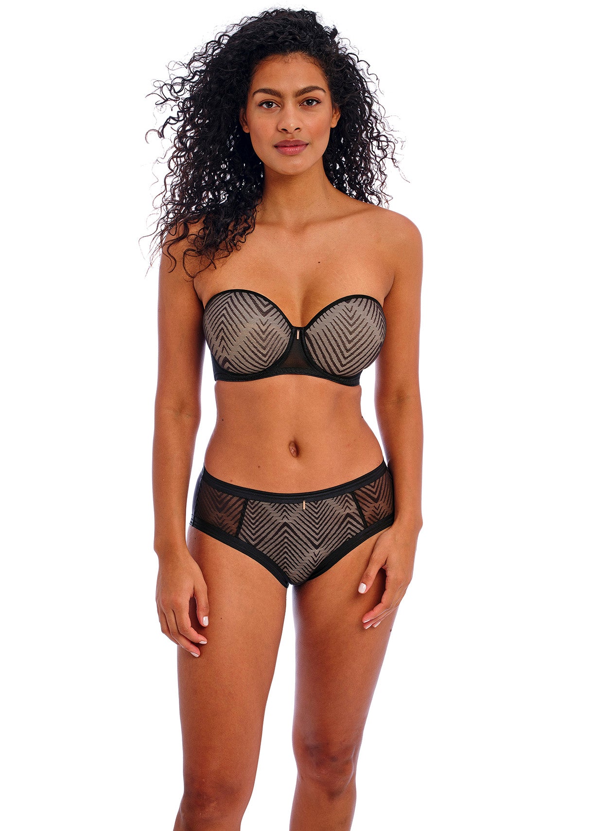 Tailored Black UW Molded Strapless Bra (Band Sizes 28-38)