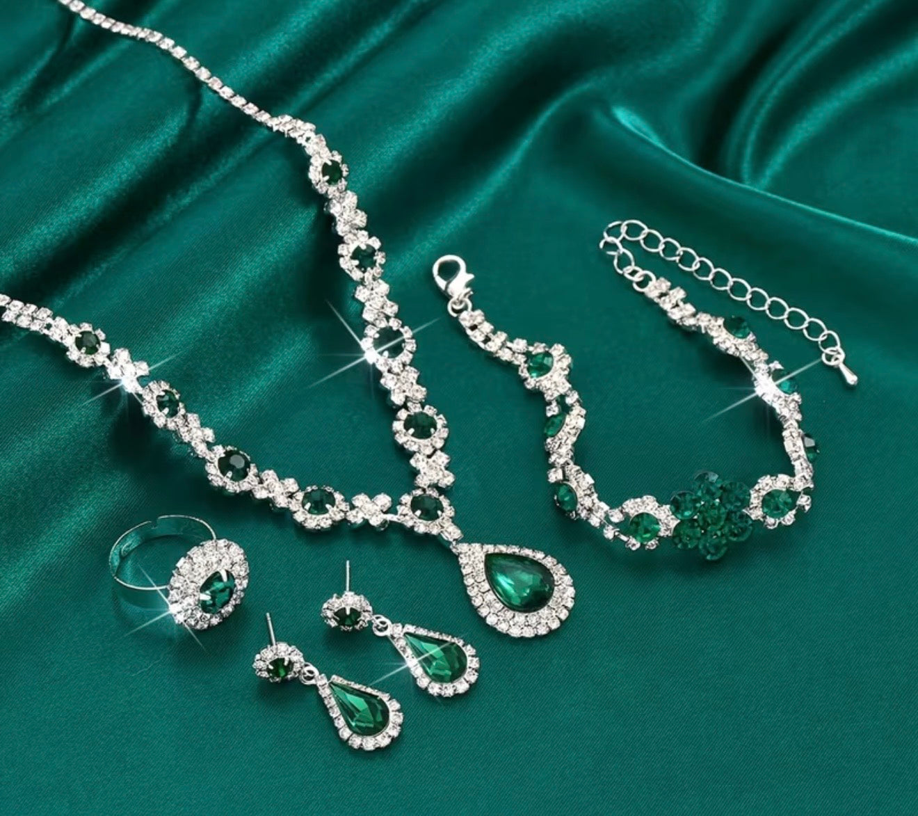 4 Pcs Green Teardrop Fashon Set