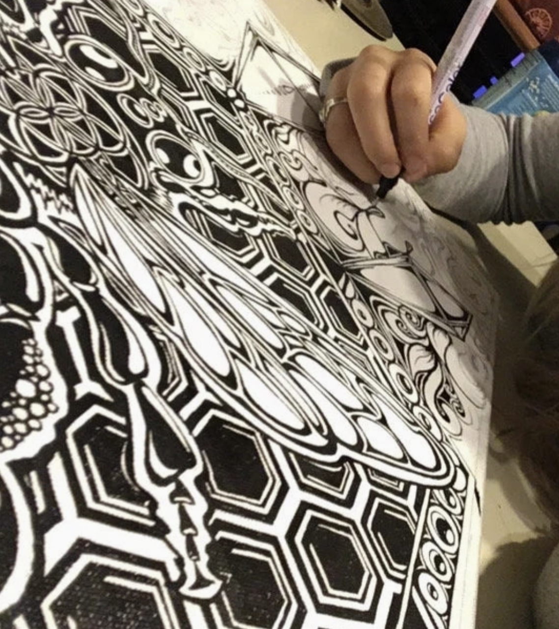 Hives Mind Bee Pashmina