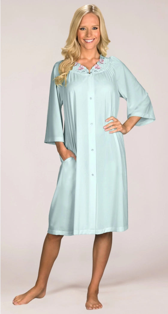 Petals 3/4 Sleeve Button Down Short Robe